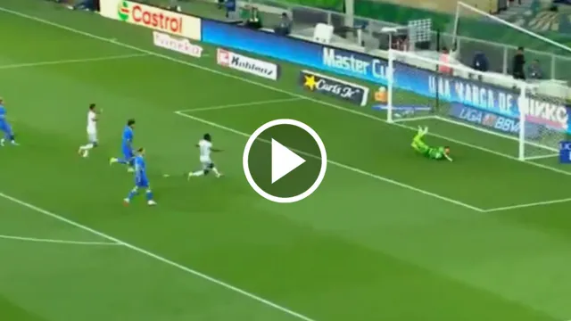 VIDEO: Afición de Cruz Azul explota contra Kevin Mier por el gol del Puebla