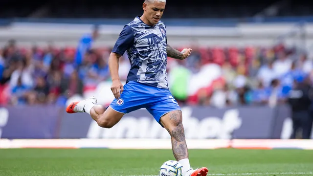 Cruz Azul avanza en la renovación de Gabriel Fernández.