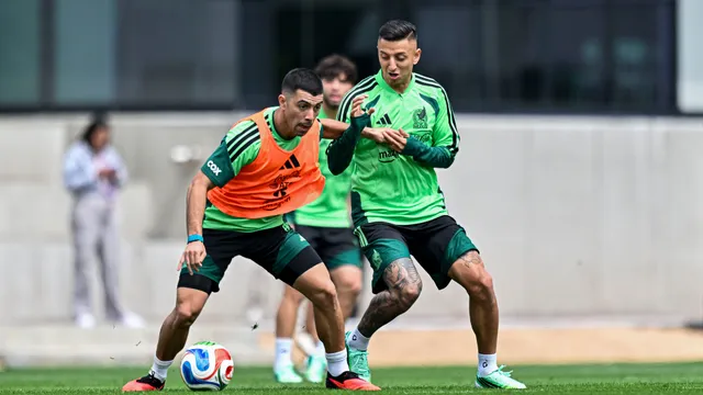 Erik Lira dejó mal parado a un jugador de Chivas en entrenamiento de la Selección de México