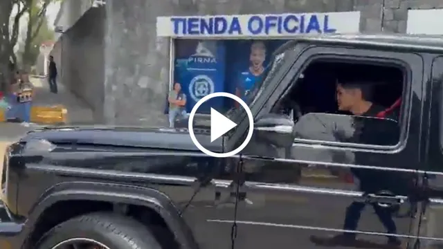 ¿Adiós definitivo? Así despidieron al Toro Fernández de la práctica de Cruz Azul en La Noria