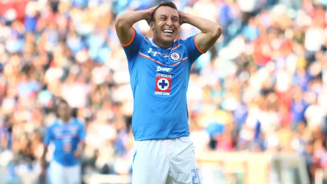 Jugó en Inglaterra, fue campeón en Cruz Azul y salió por culpa del DT