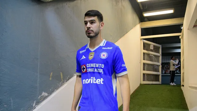 Alan Montes respondió en los amistosos de Cruz Azul y busca ganarse un lugar con Huiqui.