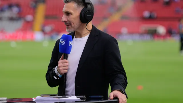 "Todavía falta": El Chaco sobre el pase de Santiago Giménez al FC Porto el último día de mercado