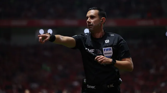 César Ramos Palazuelos pitará a Cruz Azul por primera vez en el Apertura 2026.