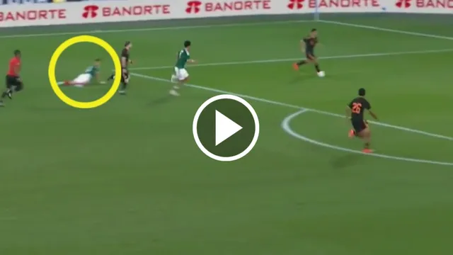 Jeremy Márquez quedó retratado en el gol de Perú durante el segundo amistoso de México