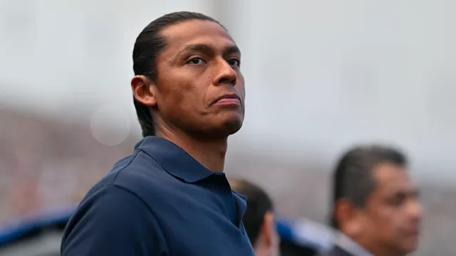 Joel Huiqui debe lidiar con un plantel corto por lo físico.