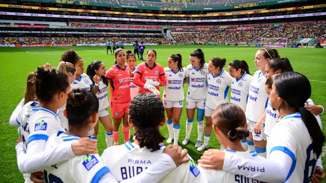 El equipo femenil de Cruz Azul vivió momentos de zozobra tras la goleada ante América.