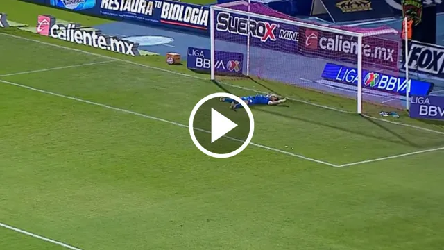 Ex Cruz Azul: Sebastián Jurado se 'come' el peor gol de su carrera pero Katia Itzel lo salva