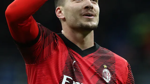 Cruz Azul y Jovic, a la espera del desenlace.