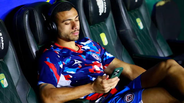 Giorgos Giakoumakis es la pieza que traba el rompecabezas de Cruz Azul.