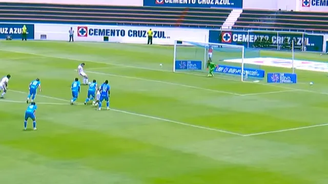 Emmanuel Ochoa atajó un penal clave para Cruz Azul Hidalgo.