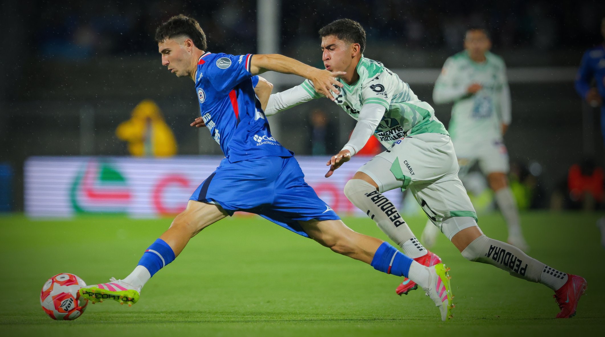 Mientras Cruz Azul llega en racha, León busca dar el golpe: así llegan a la Jornada 15 de Liga MX
