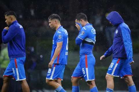 "Iban a tomar un vuelo y ya no regresar": Los extranjeros de Cruz Azul tras el 0-7 ante América