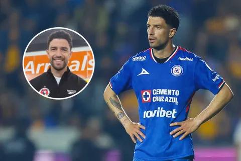 Nacho Rivero ya posó con los colores de Tijuana tras salir de Cruz Azul.