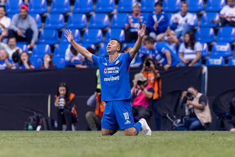 Andrés Montaño se emociona y dice lo que toda la afición de Cruz Azul esperaba: "Que sepan..."