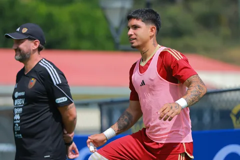 Los dos canteranos de Cruz Azul que tendrían lugar en el equipo de Anselmi para el Clausura 2025