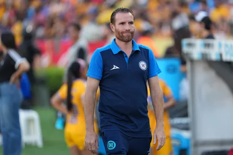 Enigmático mensaje de Diego Testas, DT de Cruz Azul femenil, luego del Apertura 2025