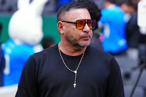 El Turco no se fue muy contento con el empate.