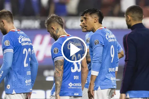 Así se retiraron los jugadores de Cruz Azul tras la goleada