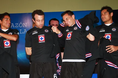 La divertida broma que el Chaco Giménez le gastó a un ex Cruz Azul campeón mundial juvenil.