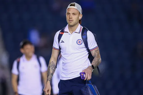 ¿Por qué Rodolfo Rotondi salió en el medio tiempo del Clásico tras haber dado asistencia de gol?