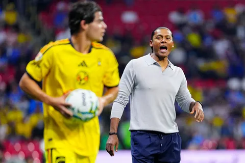 Cruz Azul sonríe tras el Clásico Joven.