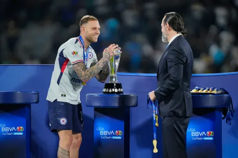 Rotondi no se conforma con el título de Liga MX y quiere seguir haciendo historia.