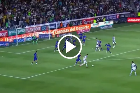 Oussama Idrissi, que sonó para Cruz Azul, marca un golazo para dar ventaja a Pachuca ante Pumas