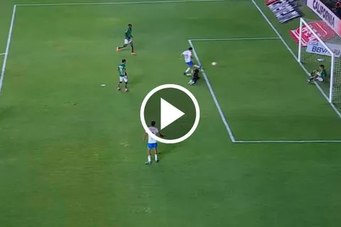 Nacho sigue de racha y amigado con el gol.