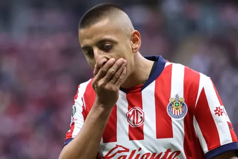 Chivas volvió a rechazar una gran oferta por Piojo Alvarado