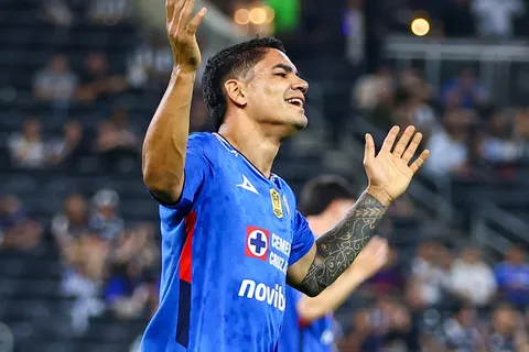El goleador uruguayo sigue más vigente que nunca.