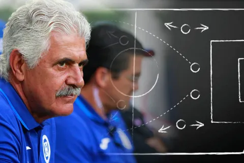 Esta es la defensa que tiene planeada Ricardo Ferretti