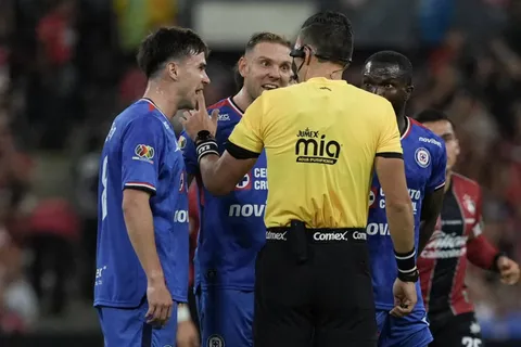 La contundente decisión de Cruz Azul contra la Comisión de Árbitros