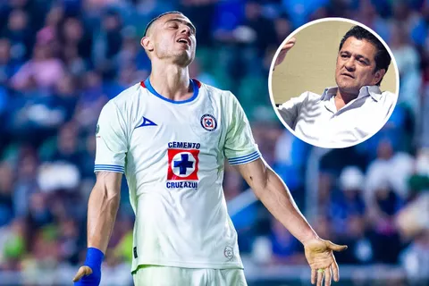 Carlos Hermosillo describió el presente de Giorgos Giakoumakis