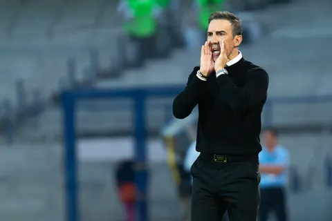 Vicente Sánchez se afirma en Cruz Azul