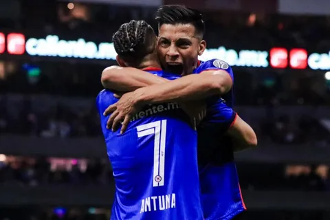 Clausura 2024: los dos jugadores de Cruz Azul que fueron olvidados por la Liga MX
