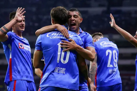Cruz Azul espera anunciar la llegada de otro fichaje