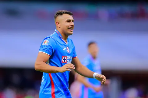 MERCADO 2023: Iván Morales amplia sus opciones fuera de Cruz Azul