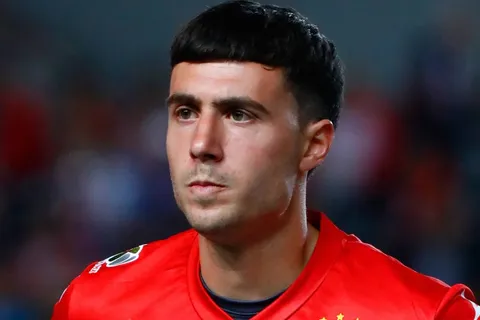 La maniobra de Cruz Azul para registrar a José Paradela en la Liga MX