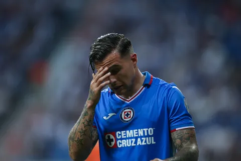 Christian Tabó aún podría salir de Cruz Azul