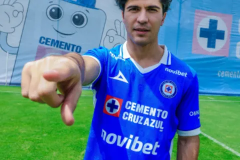 Cruz Azul presenta a Ralph Orquin y la afición se indigna: "Refuerzos dignos de Pumas..."