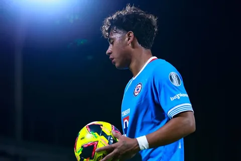 ¿Deja Cruz Azul? Se aclaran los rumores alrededor de Amaury Morales