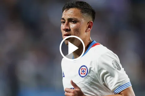 Así fue cómo Andrés Montaño pidió patear un penal en Cruz Azul