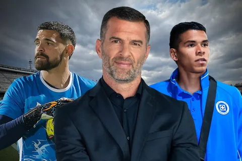 Tito Villa propone la solución al dilema de Cruz Azul entre Gudiño y Kevin Mier