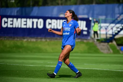 Aerial Chavarin se ubica entre las primeras diez goleadoras en el ranking mundial de la IFFHS