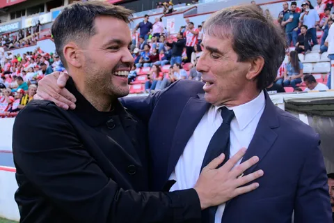 Horas claves para definir al nuevo entrenador de La Máquina.