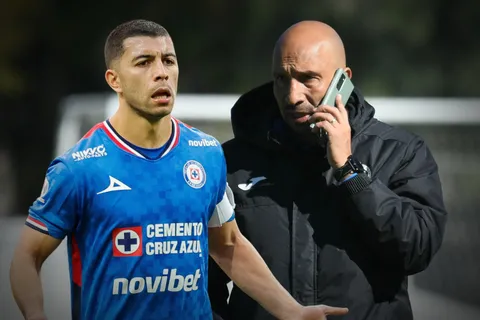 Conejo Pérez opinó sobre la situación que vive Erik Lira por su salida de Cruz Azul.