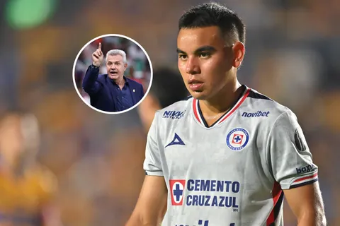 Javier Aguirre deja mal parado a Charly Rodríguez en el Tri