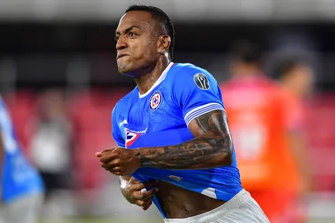Willer Ditta, uno de los emblemas de este Cruz Azul.