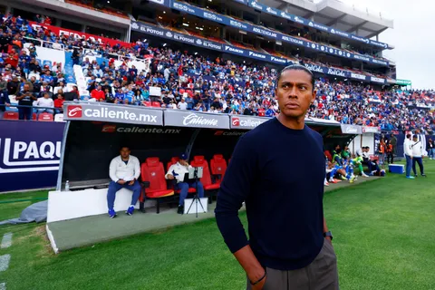 Joel Huiqui quiere llevar a Cruz Azul a un nuevo título.